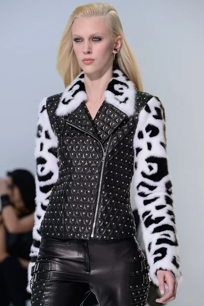 Look 57